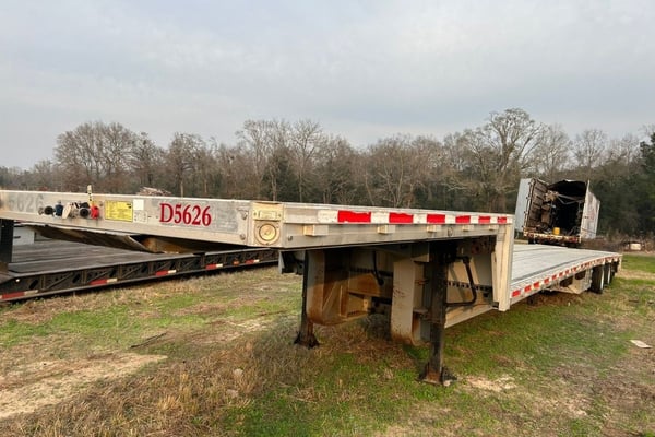 2015 Reitnouer 53' Step Deck